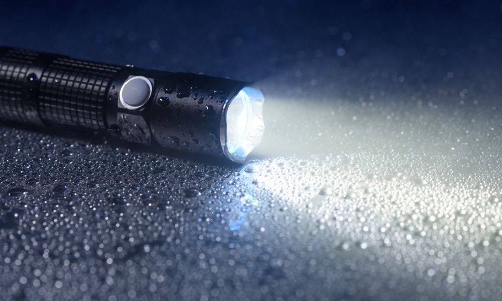 How To Choose a Tactical Flashlight